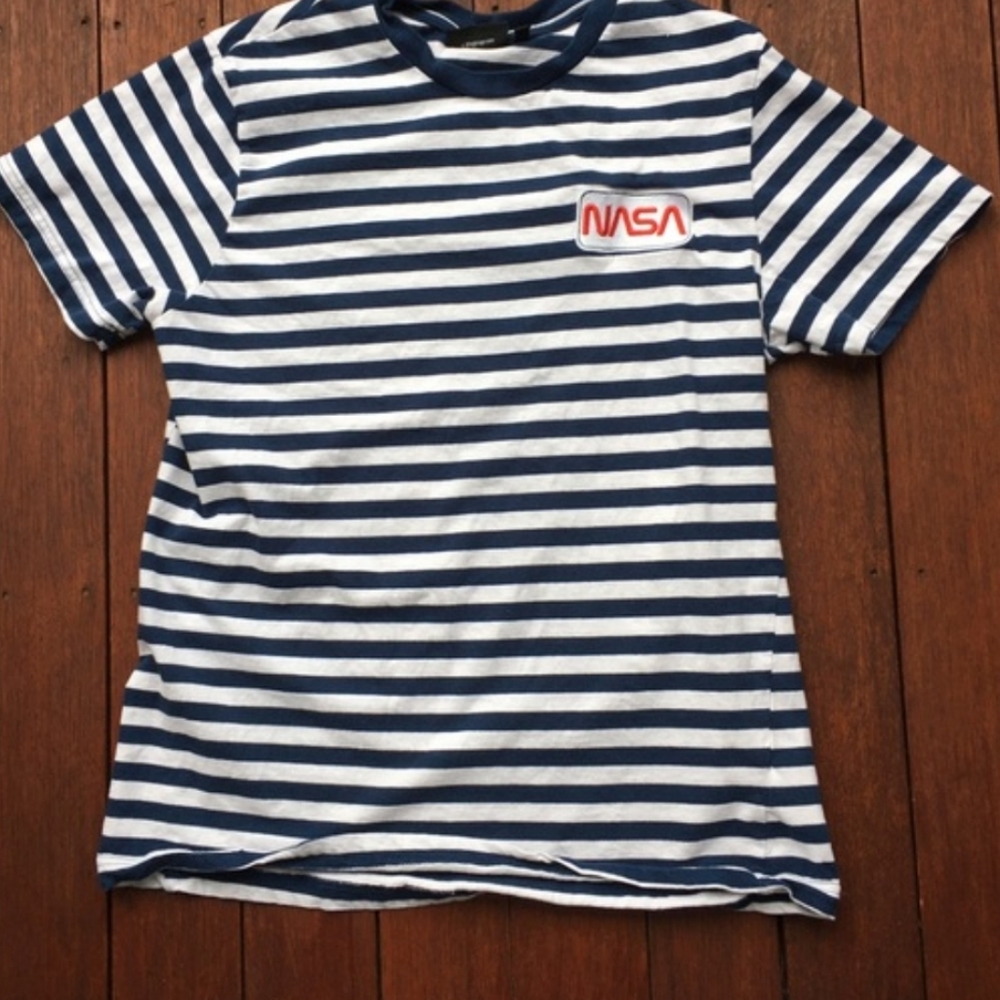Mens large NASA shirt